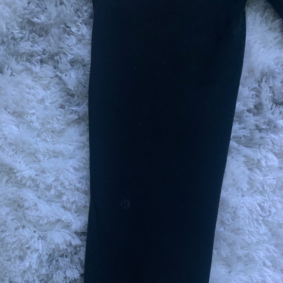 lululemon black joggers size 2 - Picture 3 of 3